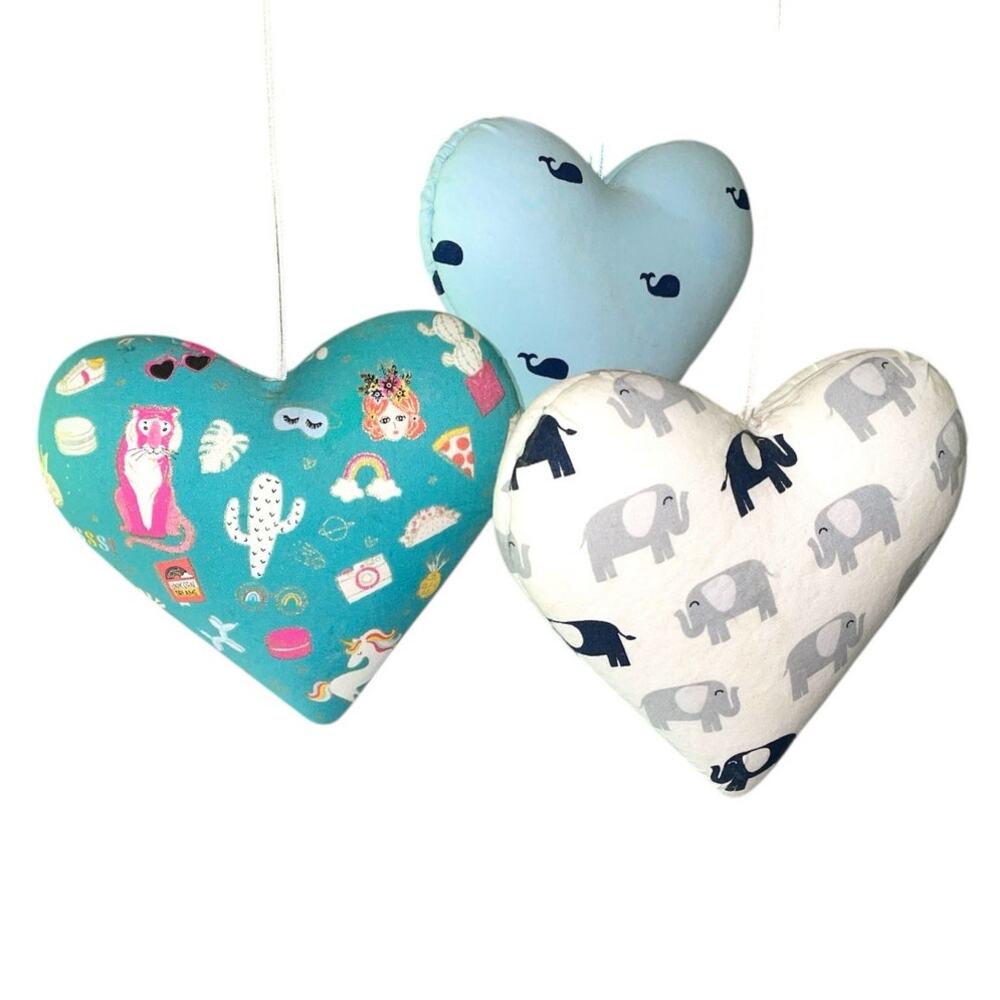 Hanging Heart 3 Dimensional Decor 8"x 6.5"